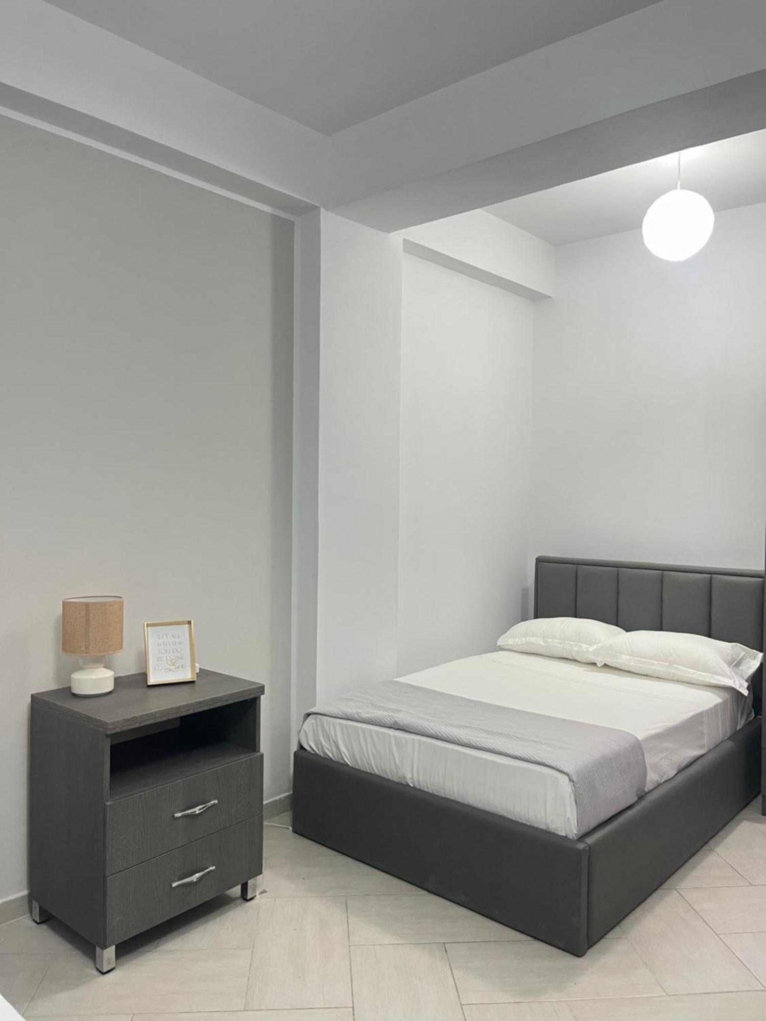 Vlorë Blossom Apartments מראה חיצוני תמונה