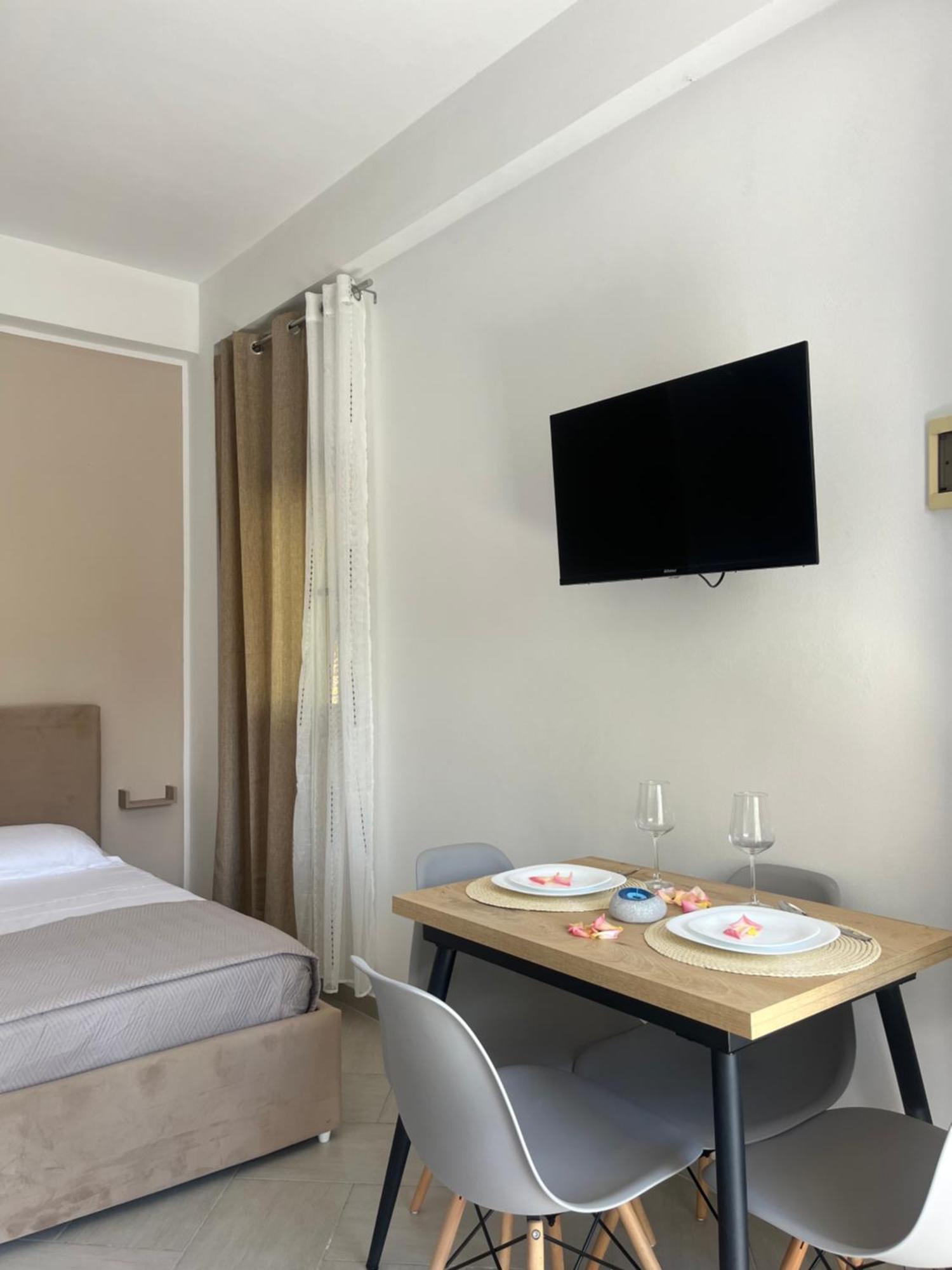 Vlorë Blossom Apartments מראה חיצוני תמונה